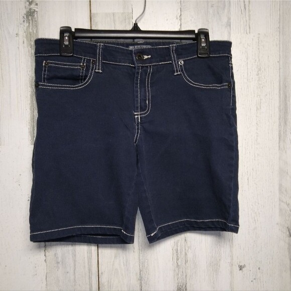 Sold - Picture 2 of 6